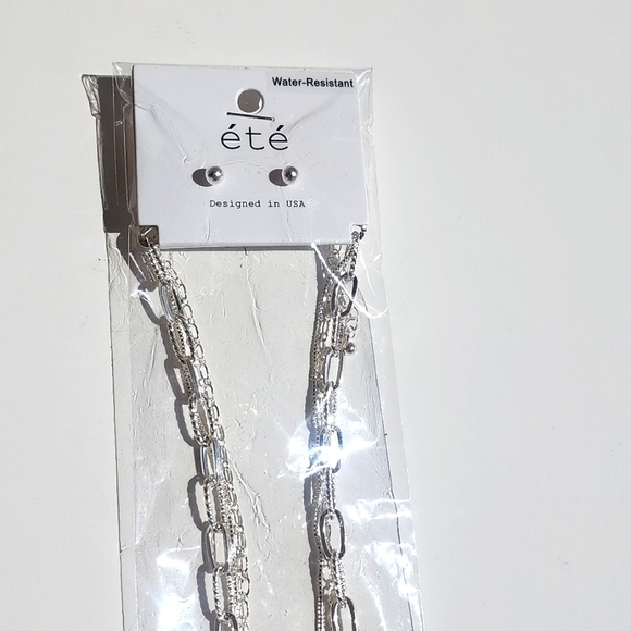 ETE Matte Triple Layered Silver Clip 16"-20" Water-Resistant Women's Necklace - Picture 4 of 4